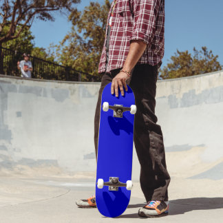 Hintergrund für Minimalistisches Medium Blau Solid Skateboard