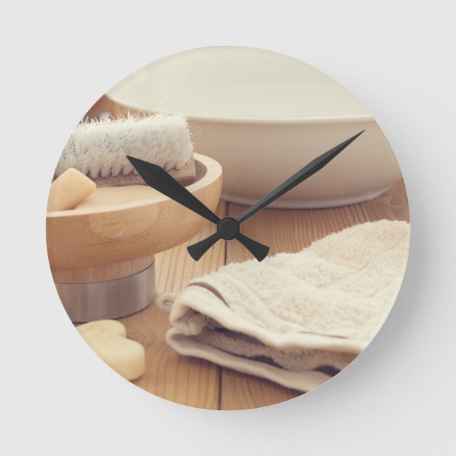 Hintergrund für Wellness-Center und Retreat Runde Wanduhr (Vorderseite)
