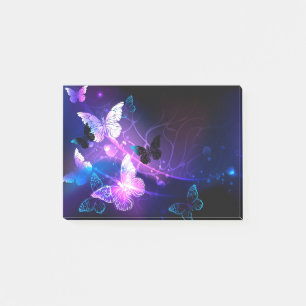 Hintergrund mit Nachtschmetterlingen Post-it Klebezettel