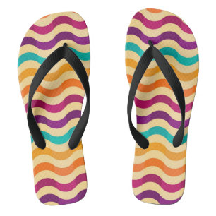 Hintergrund mit Streifen in Retro 2 Flip Flops