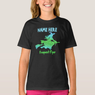 Hinzufügen von Namen und Text Hexe mit einem "Flyi T-Shirt