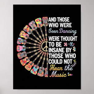 Hippie Gitarre und diejenigen, die beim Tanzen ges Poster