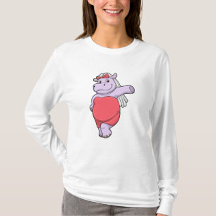 Hippo als Brücke mit Veil & Bow T-Shirt