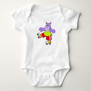 Hippo als Skater mit Inline-Skaten Baby Strampler