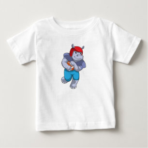 Hippo beim Fußballsport Baby T-shirt