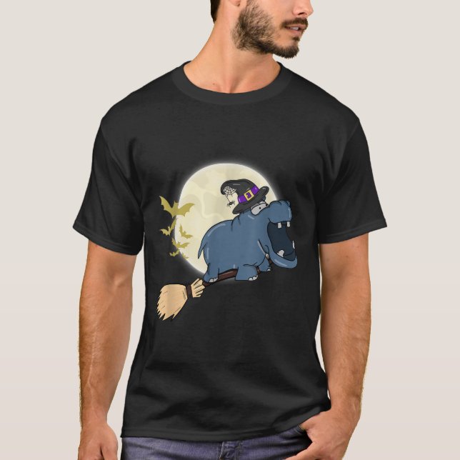 Hippo Witz Riding Broom Funny Halloween Tier T-Shirt (Vorderseite)