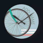 Hipster Fahrrad mit Individuelle Name Runde Wanduhr<br><div class="desc">Ein Retrozyklus mit blauem und aquamarinem Hintergrund. Wenn Sie Radfahrer oder Liebe sind,  das ist für Sie!</div>
