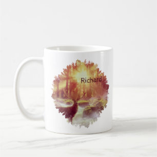 Hirsch im nebligen Wald beim goldenen Sonnenaufgan Kaffeetasse