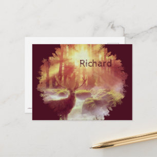 Hirsch im nebligen Wald beim goldenen Sonnenaufgan Postkarte