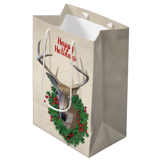Hirsch im Weihnachtskranz Mittlere Geschenktüte (Vorderseite Schrägansicht)