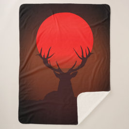 Hirsch-Silhouette mit feurigem roten Sonnenunterga Sherpadecke