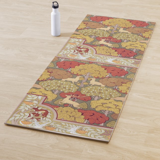 Hirsche, Bäume, Eichhörnchen, Vögel, Rowan Berries Yogamatte (Beispiel)