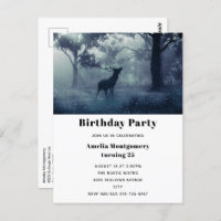 Hirsche mit Antlern im Schattenwald