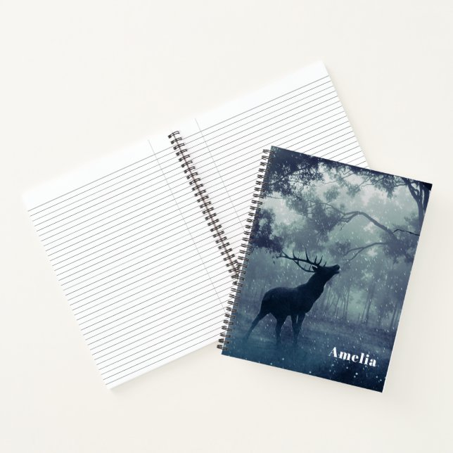 Hirsche mit Antlern in einem Schattenwald Notizbuch (Innenseite)