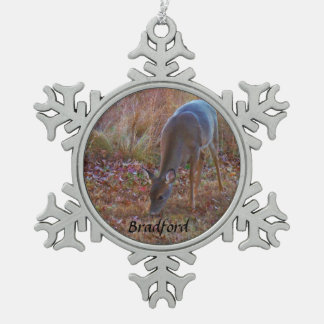 Hirsche, mit Namen personalisieren Schneeflocken Zinn-Ornament