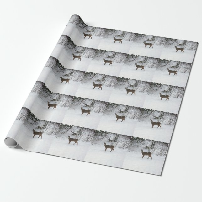 Hirsche Stehend im Schnee Geschenkpapier (Ungerollt)