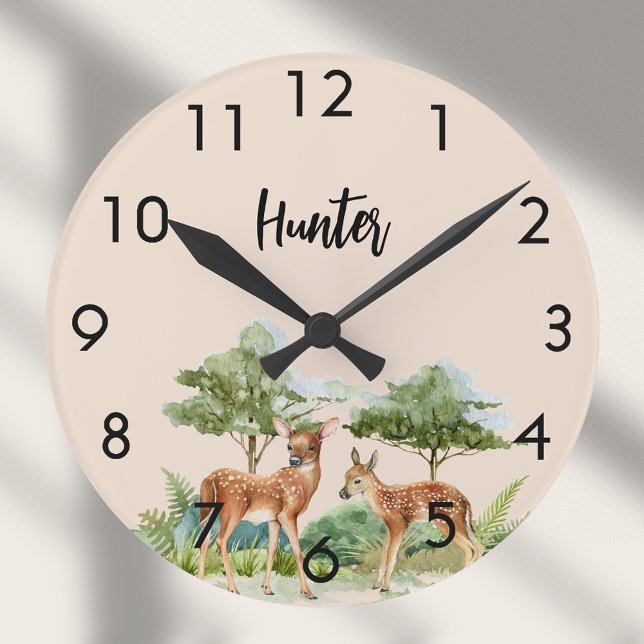 Hirschwaldtiere Beige Kinderzimmer Runde Wanduhr (Von Creator hochgeladen)