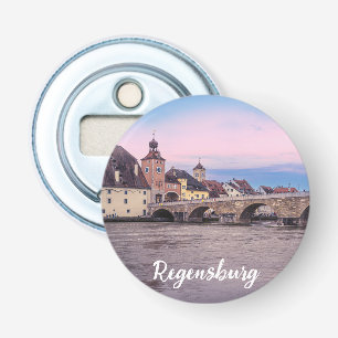Historische Altstadt in Regensburg, Deutschland Flaschenöffner