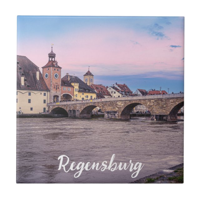 Historische Altstadt in Regensburg, Deutschland Fliese (Vorderseite)