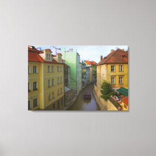 Historische Gebäude mit Kanal, Prag, Tschechien Leinwanddruck