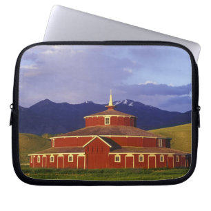 Historische Rundscheune bei Twin Bridges Montana Laptopschutzhülle