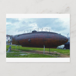 Historische U-Boot-Kopie aus Holz. Postkarte