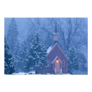 Historische Yosemite Valley Chapel bei starkem Fotodruck