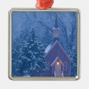 Historische Yosemite Valley Chapel bei starkem Ornament Aus Metall