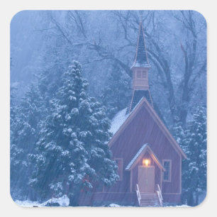 Historische Yosemite Valley Chapel bei starkem Quadratischer Aufkleber