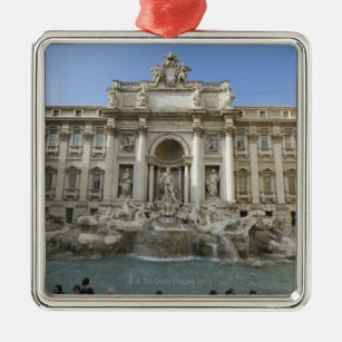 Historischer Trevi-Brunnen in Rom, Italien Ornament Aus Metall