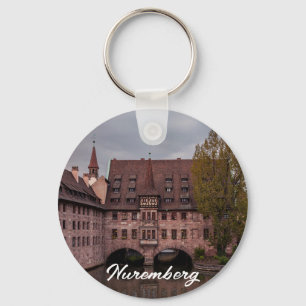 Historisches Gebäude bei Sonnenuntergang in Nürnbe Schlüsselanhänger