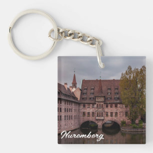 Historisches Gebäude bei Sonnenuntergang in Nürnbe Schlüsselanhänger