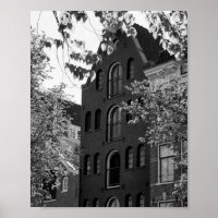 Historisches Gebäude in Schwarz/Weiß in Amsterdam