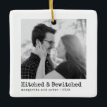 Hitched & Bewitched - Wedding Foto Minimal Keramikornament<br><div class="desc">Ein schick quadratisches Keramik-Ornament mit einem modernen Instant-Film-Look: Ihr Foto sitzt über einer Bar mit "Hitched & Bewitched", mit Platz für Namen und Jahr darunter. Die Schwarz-Weiß-Palette und der Text im Schreibstil schaffen ein zeitloses Ambiente, das Verlobung- oder Hochzeitsportraits schmeichelt. Aktualisieren Sie die Namen/das Jahr und lassen Sie Ihren Lieblingsfoto...</div>