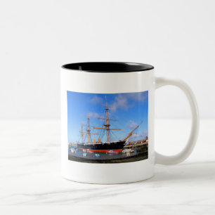 HMS-Krieger Zweifarbige Tasse