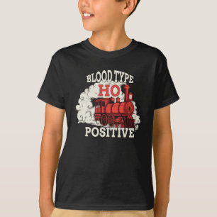 HO-Positives Ergebnis des Bluttyps für ein Modell T-Shirt