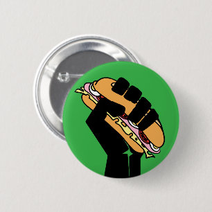 Hoagie-Sandwich-Typ ballt die Faust gegen Trump Button