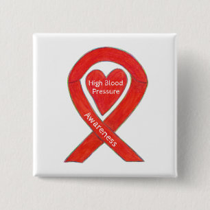 Hochblutdruckbewusstsein Rotes Herz-Band-Button Button