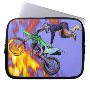 Hochfliegender Freistilmotocross-Reiter Laptopschutzhülle