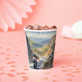 Hochgeschwindigkeits-Abenteuer in lebendiger Bergw Pappbecher