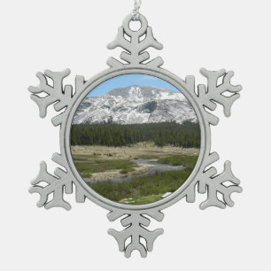 Hochland-Bergstrom I Schneeflocken Zinn-Ornament