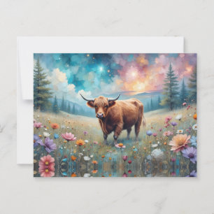 Hochlandkuh in farbenfrohen, blumengeschmückten Ta Postkarte
