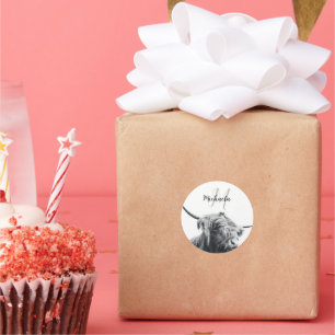 Hochlandkuhportrait Initialmonogramm Schwarz-weiß Runder Aufkleber