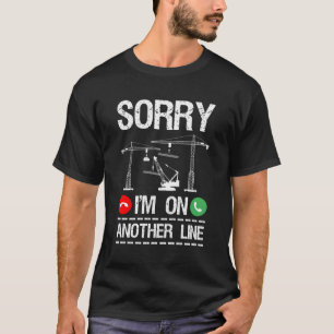 Hochwertige Ausrüstung für den Kranführer im Bauwe T-Shirt