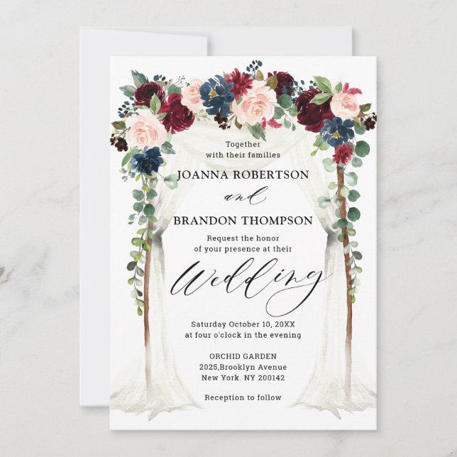 Hochzeit der Blush Navy Blumengestelle in Burgund Einladung (Vorderseite)