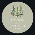 Hochzeit des Minimalistischen Winterschneewaldes Runder Aufkleber<br><div class="desc">Dies ist eine Minimalistische Winter Snowy Pine Tree Forest Wedding Party Gerne Sticker!</div>