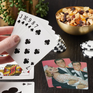 Hochzeit Frischvermählte, Bräutigam trägt Braut Spielkarten