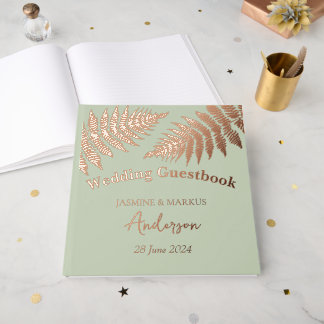 Hochzeit im Freien mit Wald Farnen Gästebuch