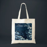 Hochzeit in Blau und Weiß Tragetasche<br><div class="desc">Eine Touch zeitloser Romantik mit dieser eleganten, blühenden Totentasche für Mitternacht. Ideal für überlieferte Geschenke.</div>
