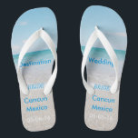 Hochzeit in Urlaubsort Beach Sandals Flip Flops<br><div class="desc">Hochzeit in Urlaubsort Strandsandalen / Flip Flops mit Personalisiertem Hochzeitdatum und -ziel</div>